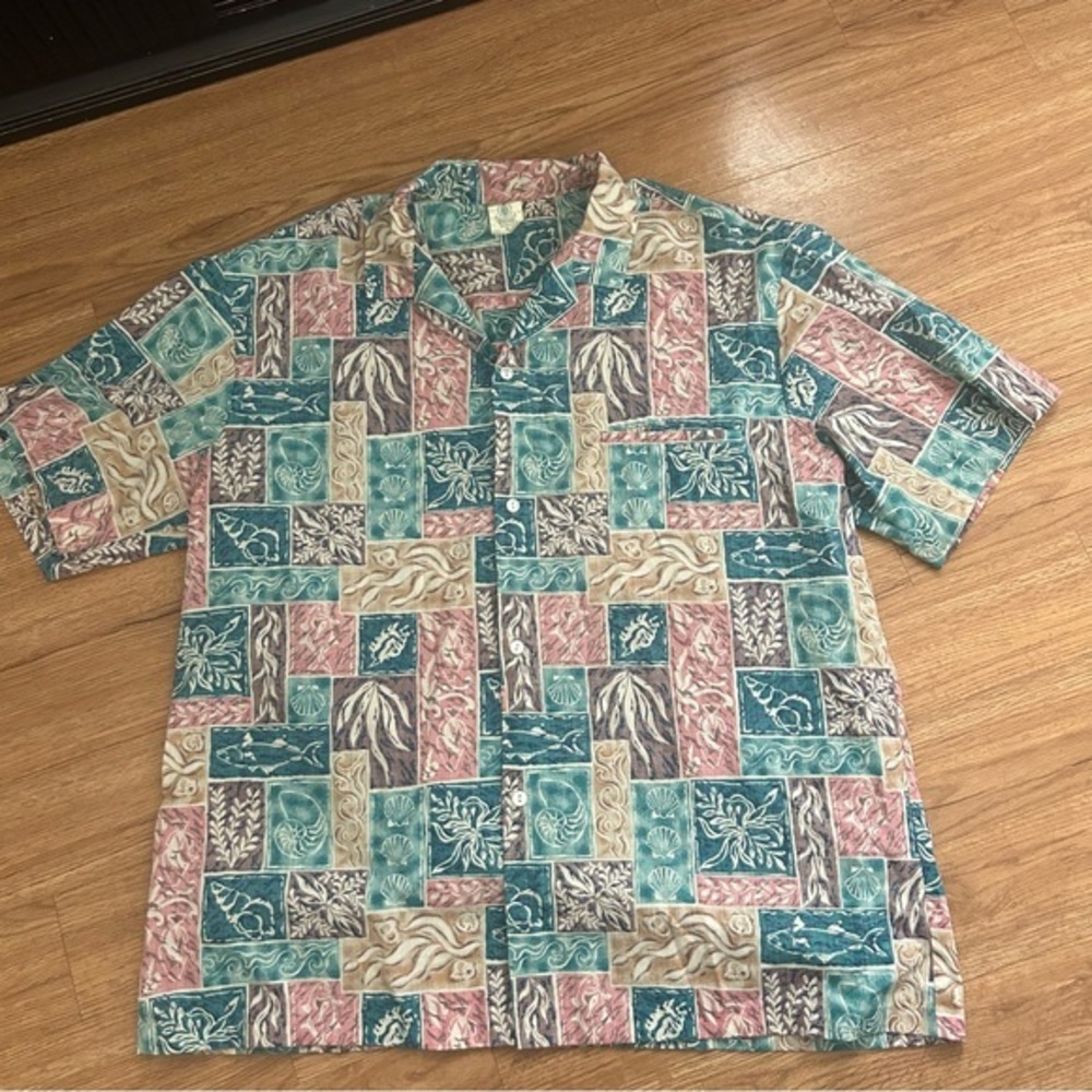 Vintage Royal Creations Hawaiian Shirt – XL – Coastal Tile Print– Made in Hawaii